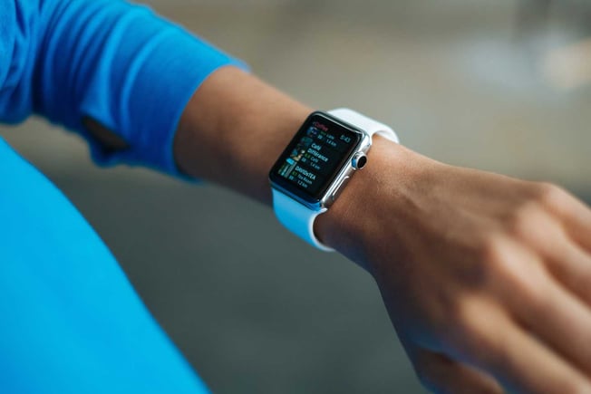 Fitbit - the Fitness App for iPhone that Will Get You in Shape featured image